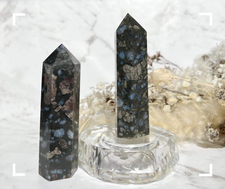 Que Sera Crystal Tower