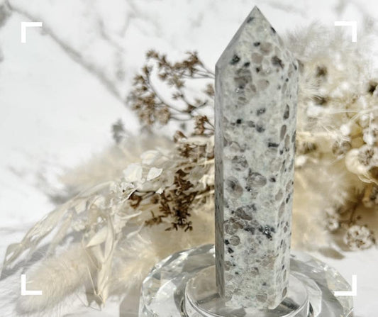 Kiwi Jasper Crystal Tower