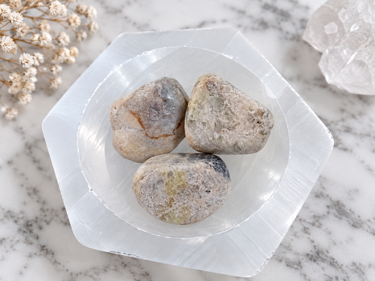 Hackmanite Crystal Tumble