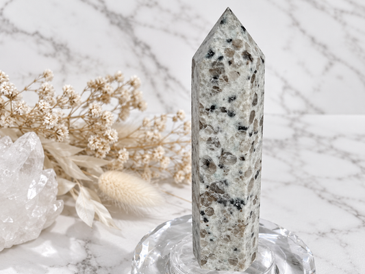 Kiwi Jasper Crystal Tower